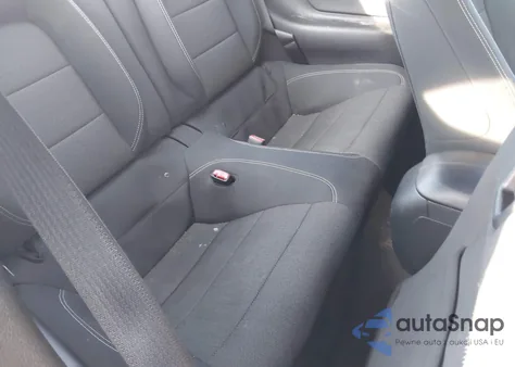 2016 Ford Mustang V6 из США, поврежденный, VIN 1FA6P8AM3G5308854